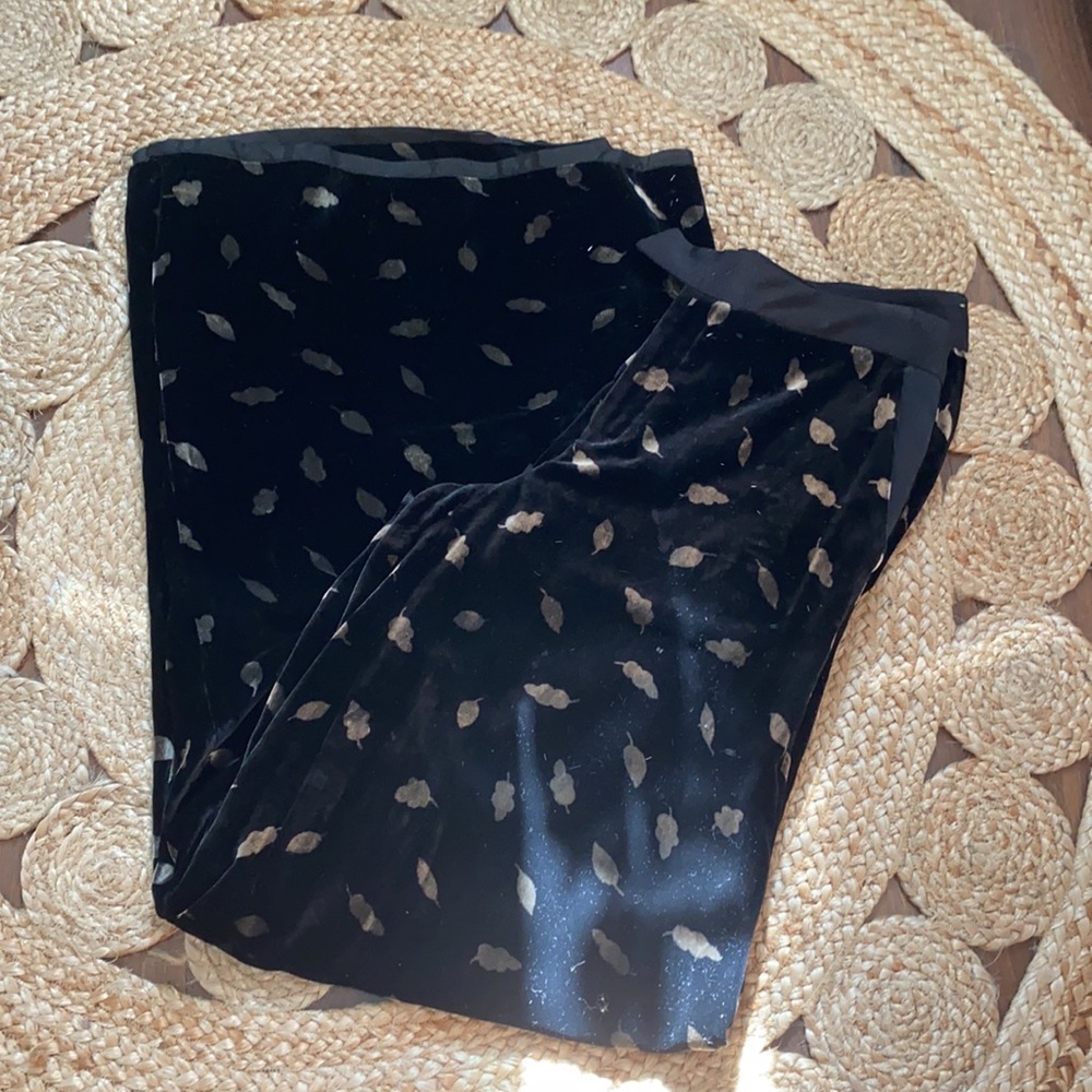 STUNNING & RARE Velvet Anthropologie Pants - Picture 10 of 13